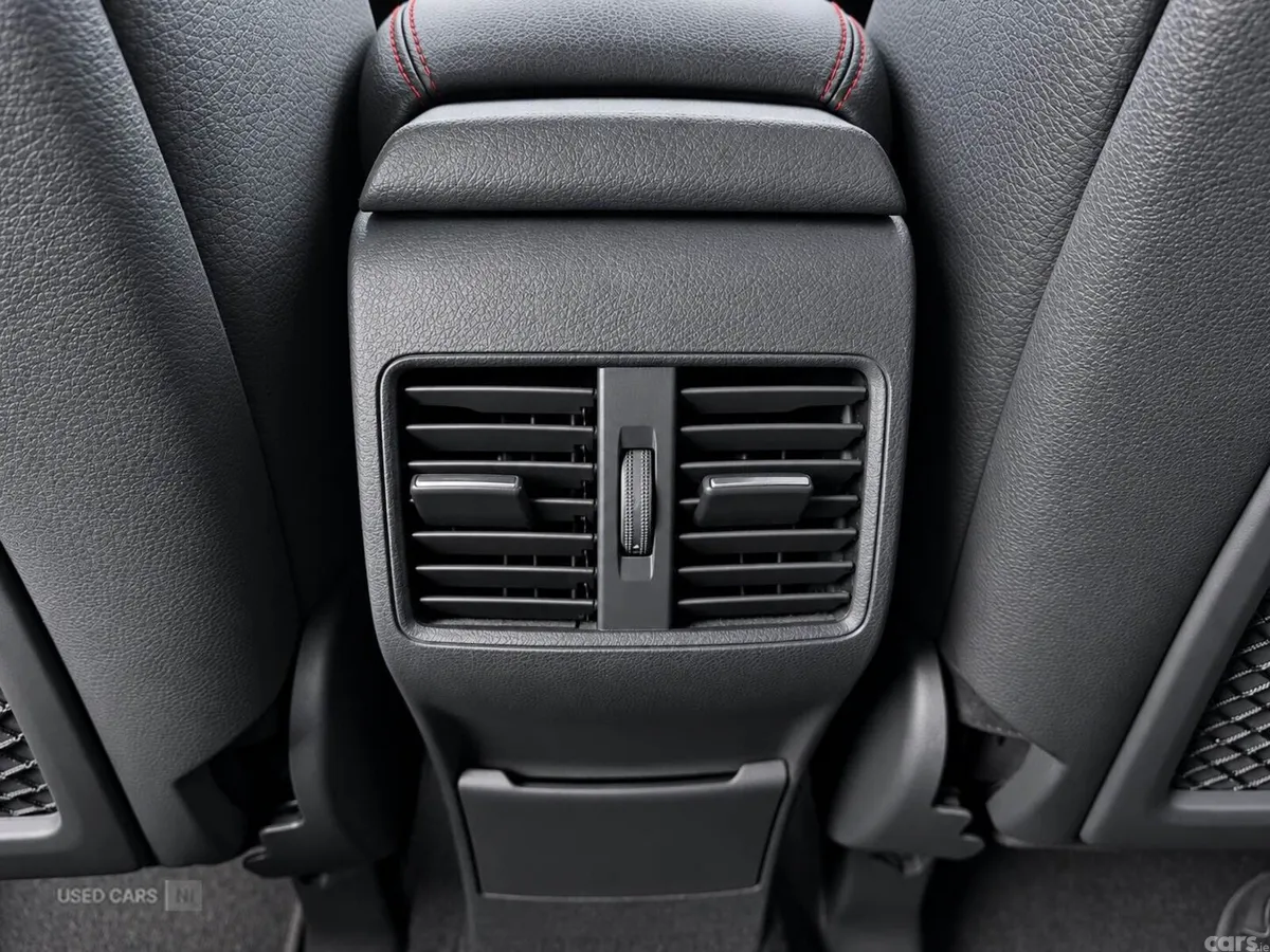 Mercedes-Benz B-Class , Petrol, 2015, White