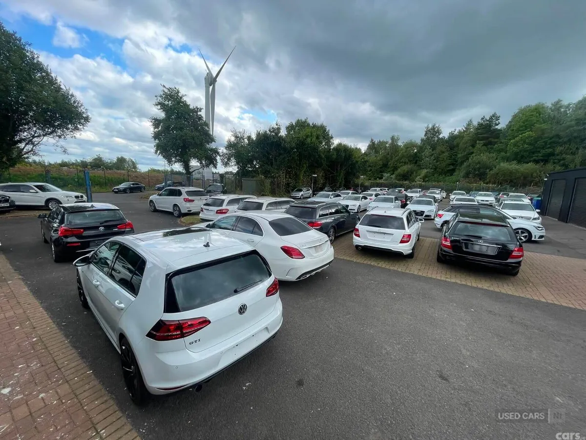 Mercedes-Benz B-Class , Petrol, 2015, White
