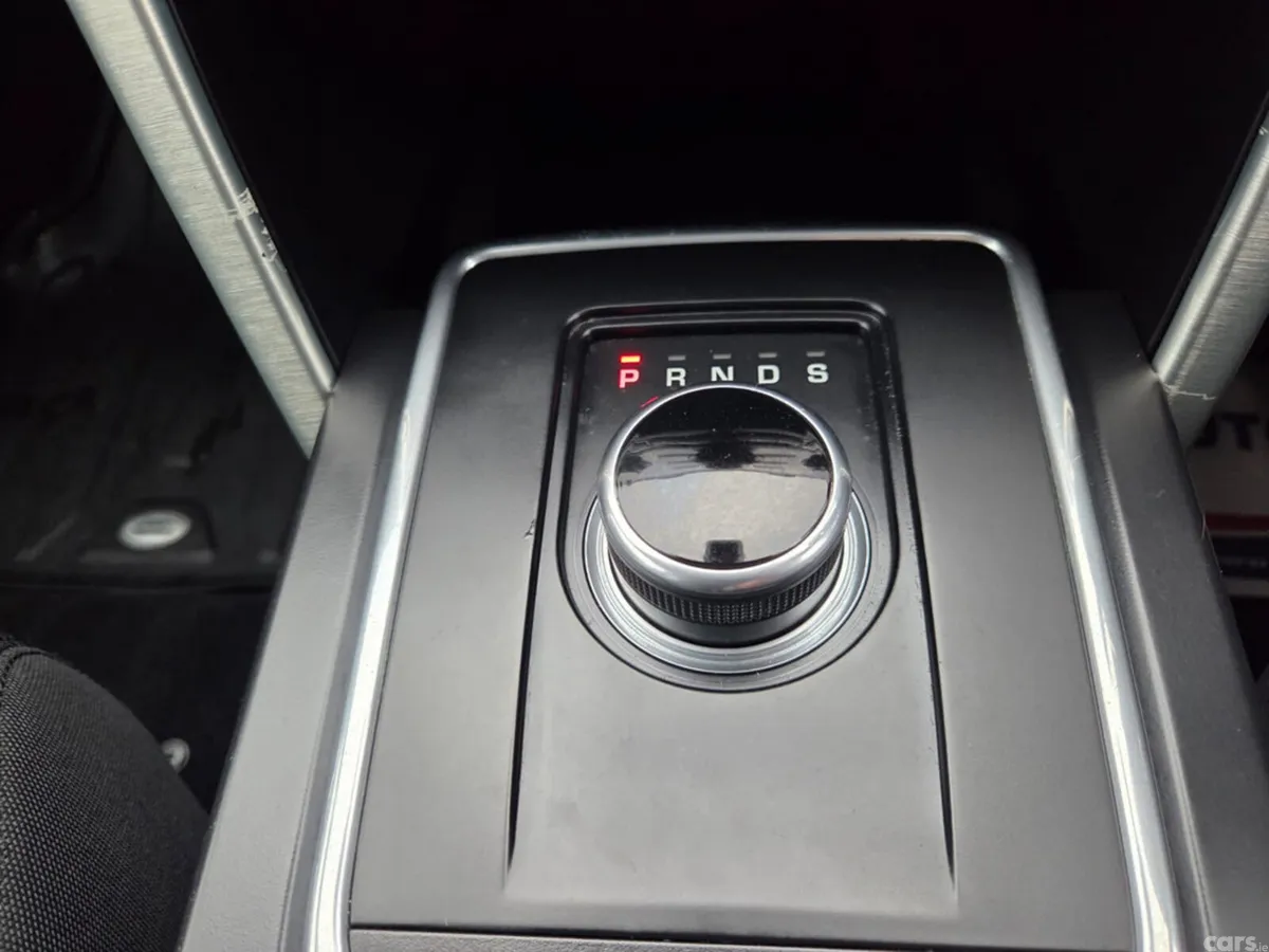 Land Rover Discovery Sport Estate, Diesel, 2015, Gold