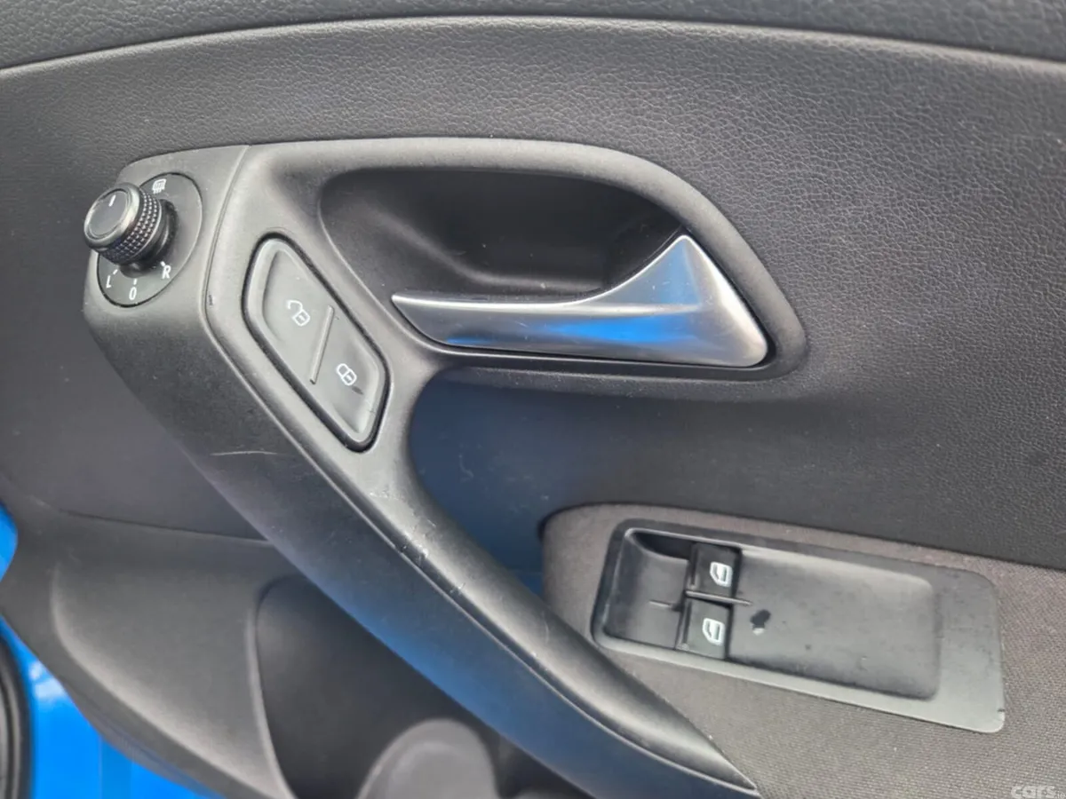 Volkswagen Polo Hatchback, Diesel, 2016, Blue