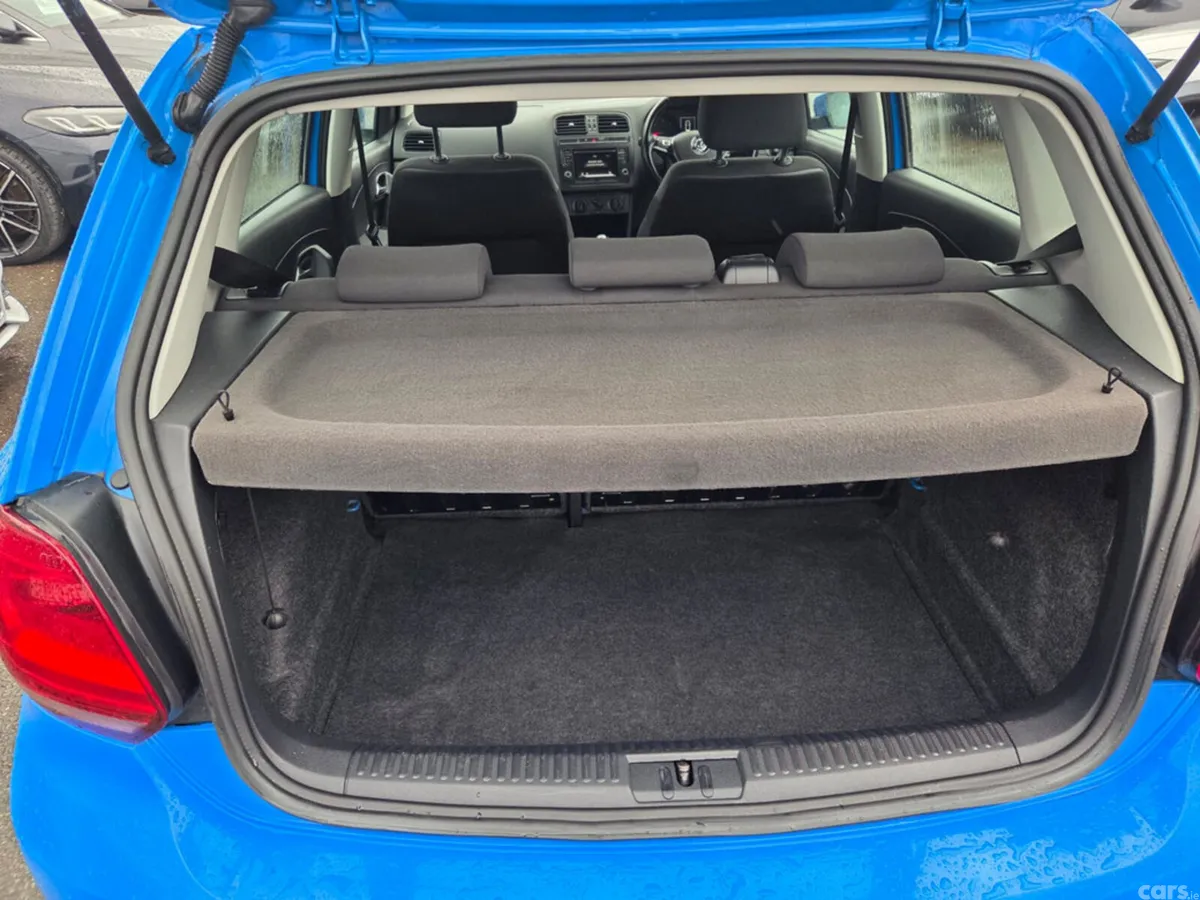 Volkswagen Polo Hatchback, Diesel, 2016, Blue