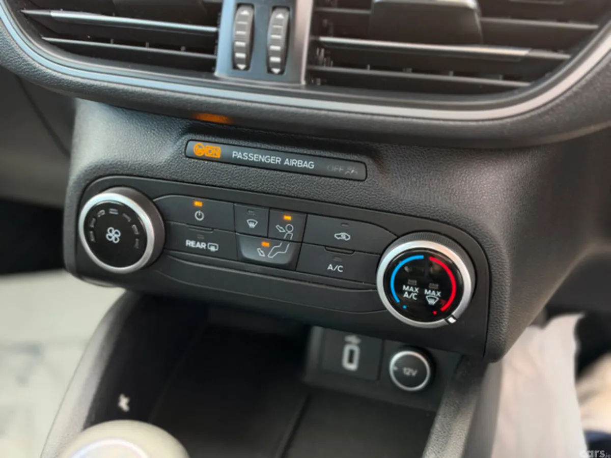 Ford Focus Hatchback, Diesel, 2019, Black