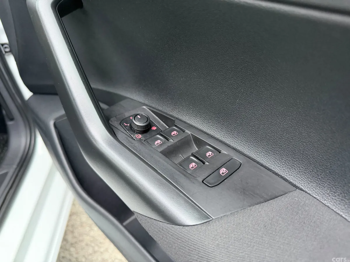 Volkswagen Polo Hatchback, Petrol, 2019, White
