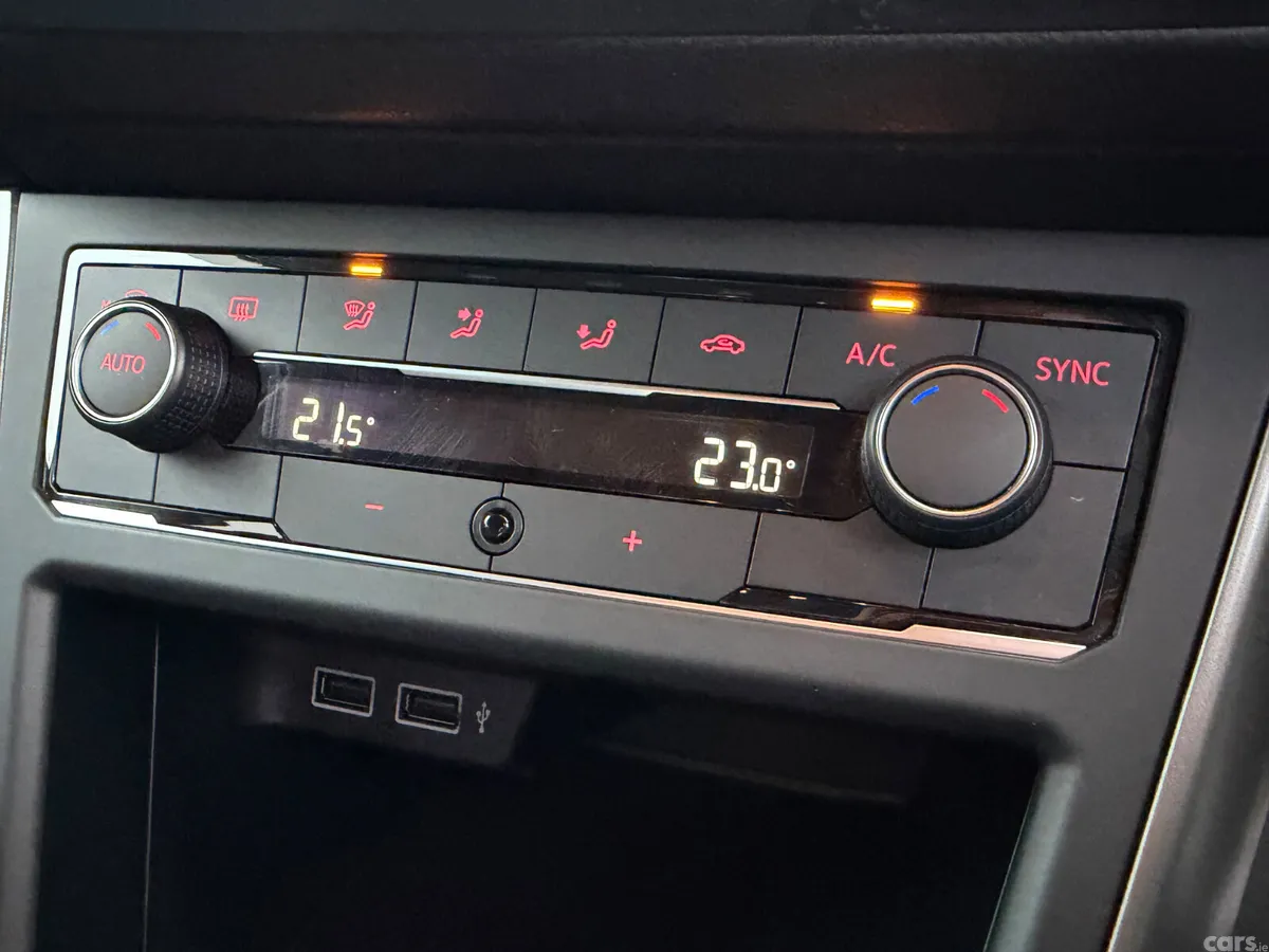 Volkswagen Polo Hatchback, Petrol, 2019, White
