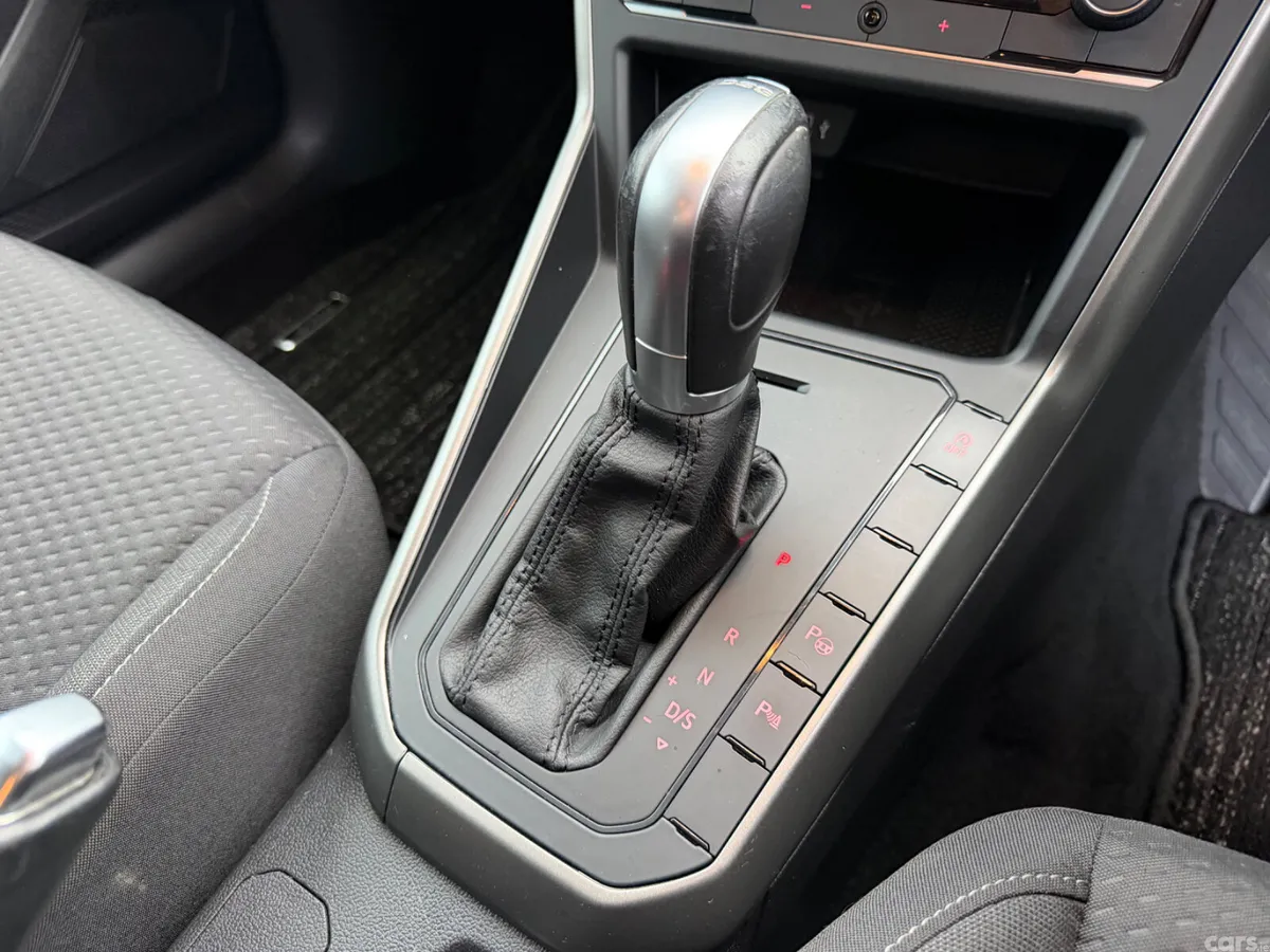 Volkswagen Polo Hatchback, Petrol, 2019, White