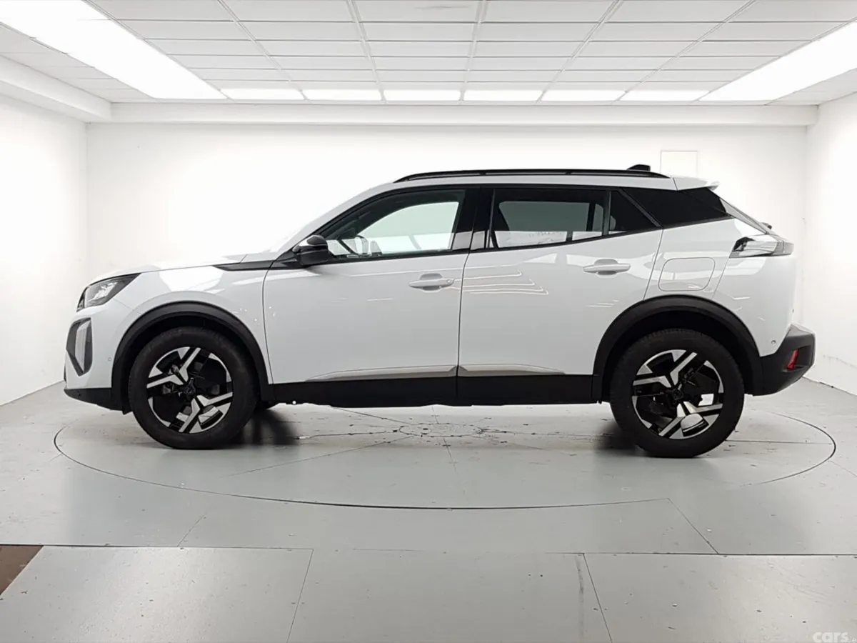 Peugeot 2008 MPV, Petrol Hybrid, 2026, White