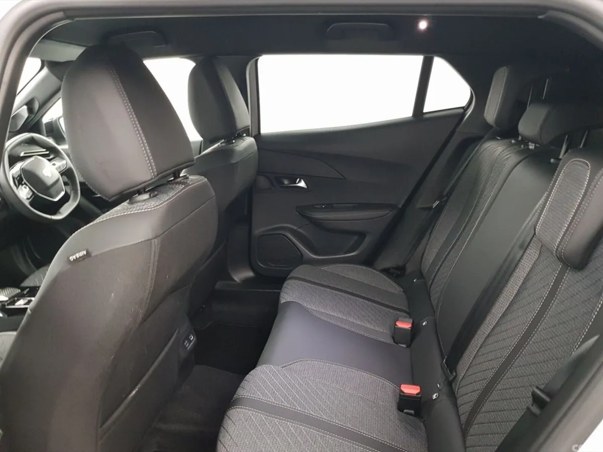 Peugeot 2008 MPV, Petrol Hybrid, 2026, White