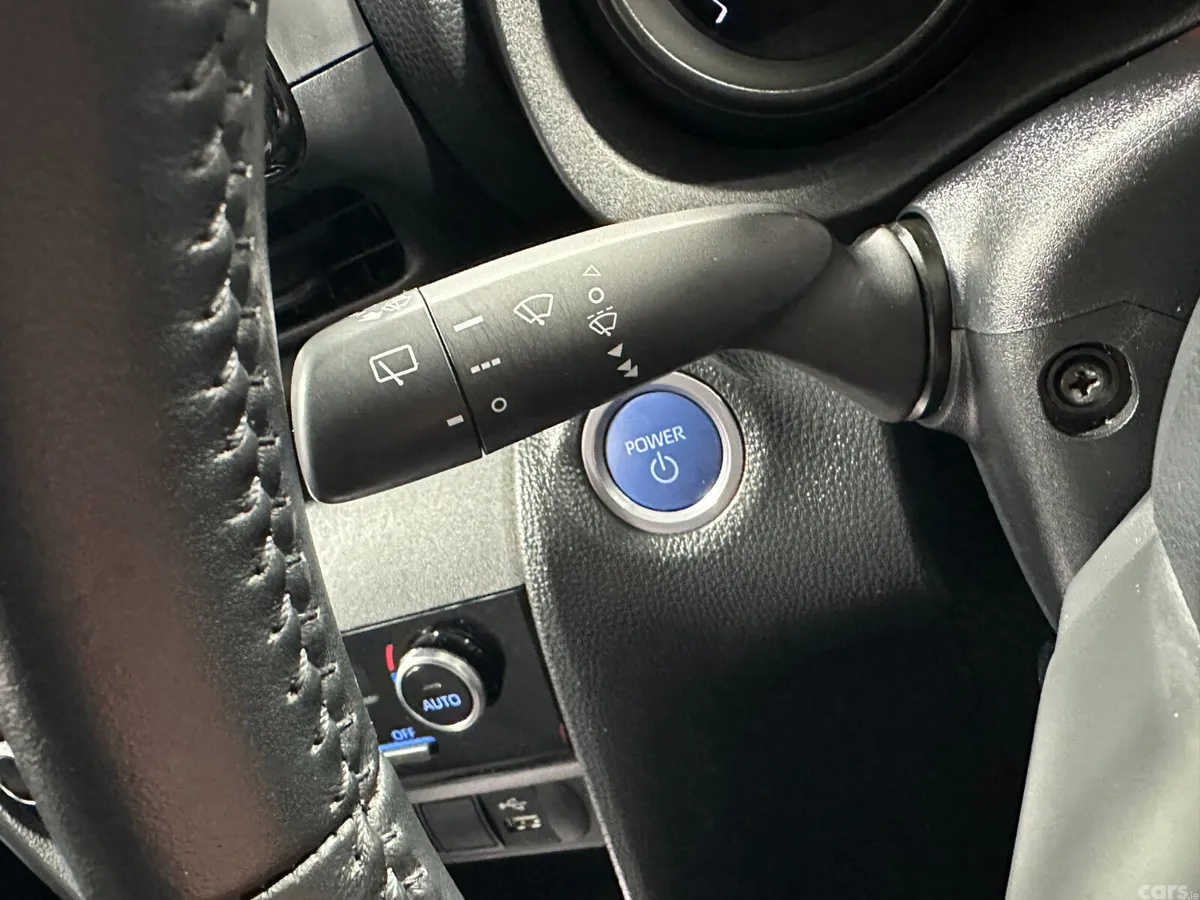 Toyota Yaris Cross Hatchback, Petrol Hybrid, 2020, Blue