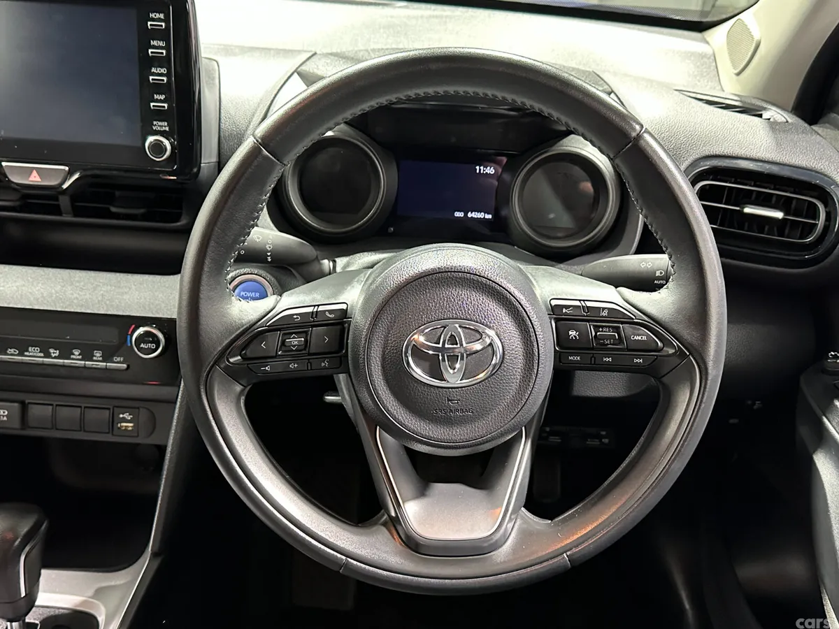 Toyota Yaris Cross Hatchback, Petrol Hybrid, 2020, Blue