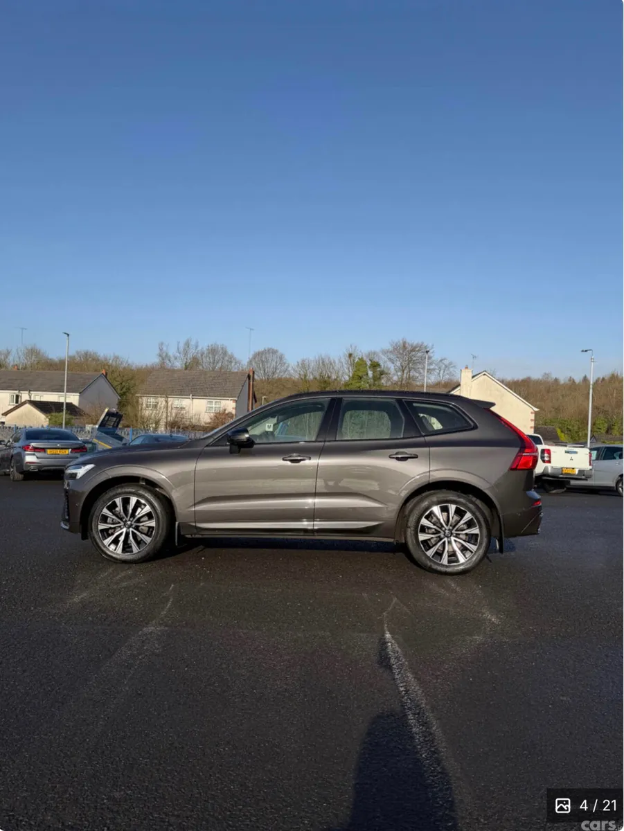 Volvo XC60 SUV, Diesel Hybrid, 2023, Grey