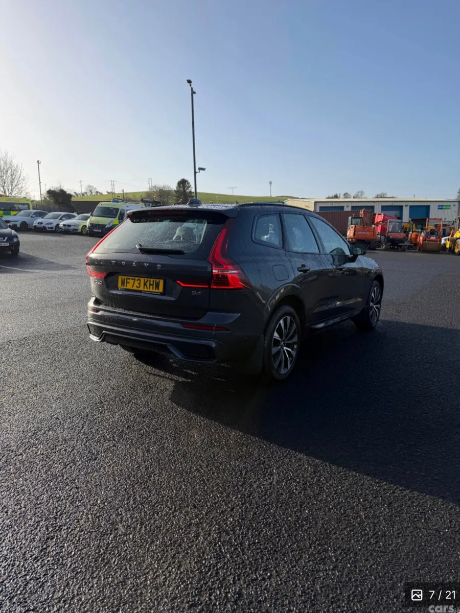 Volvo XC60 SUV, Diesel Hybrid, 2023, Grey