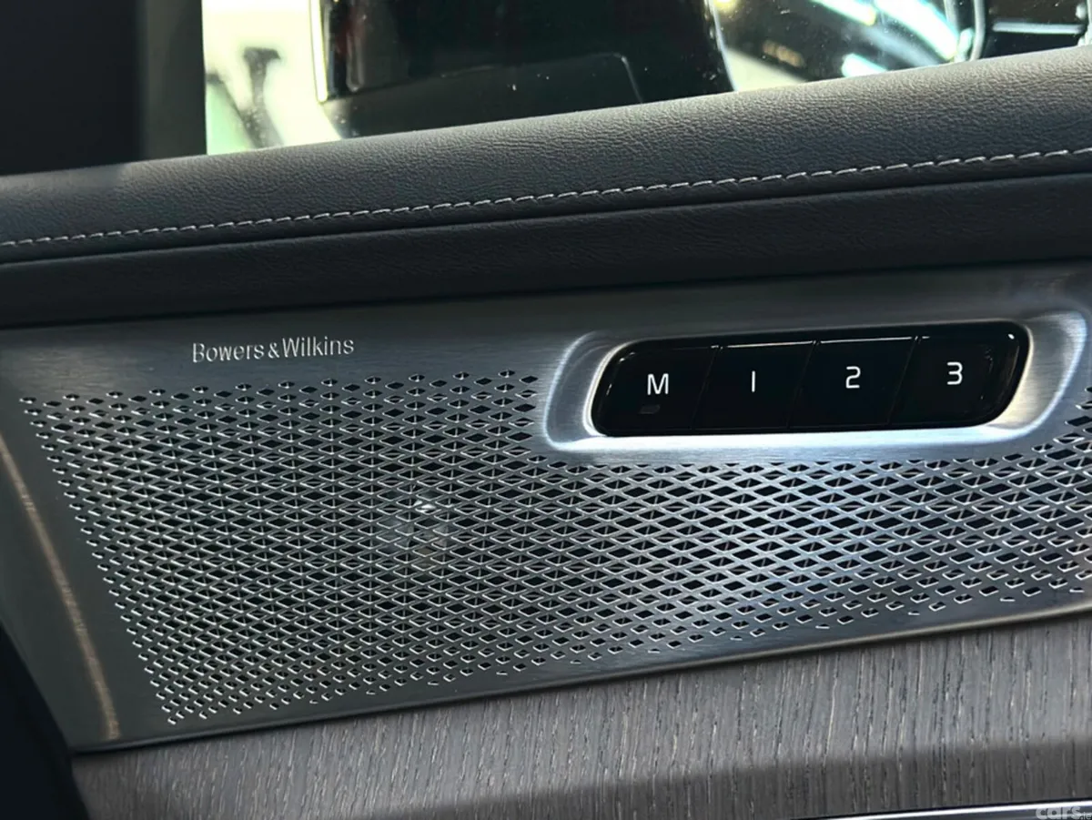 Volvo XC90 SUV, Petrol Plug-in Hybrid, 2026, Black