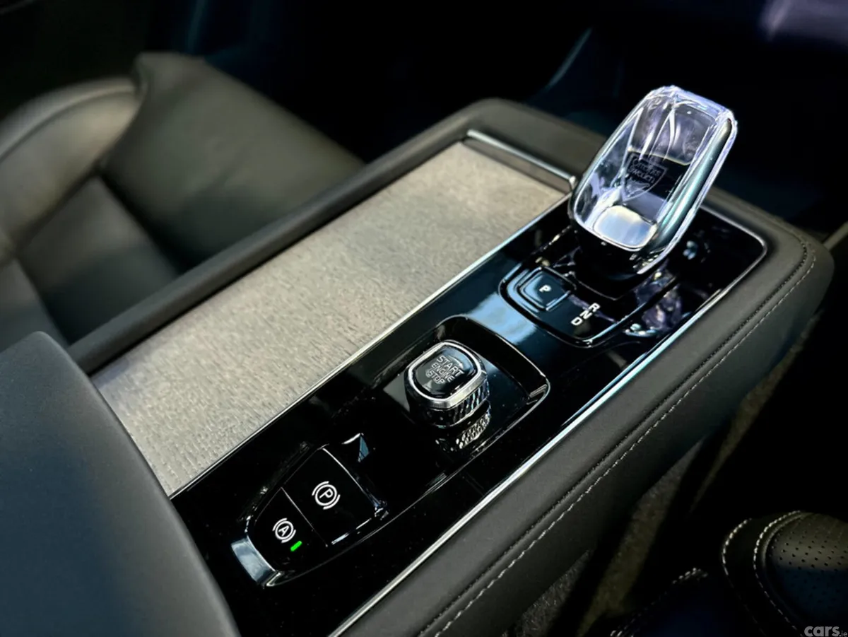 Volvo XC90 SUV, Petrol Plug-in Hybrid, 2026, Black