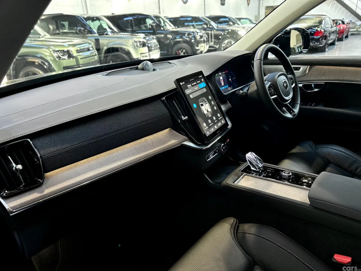 Volvo XC90 SUV, Petrol Plug-in Hybrid, 2026, Black