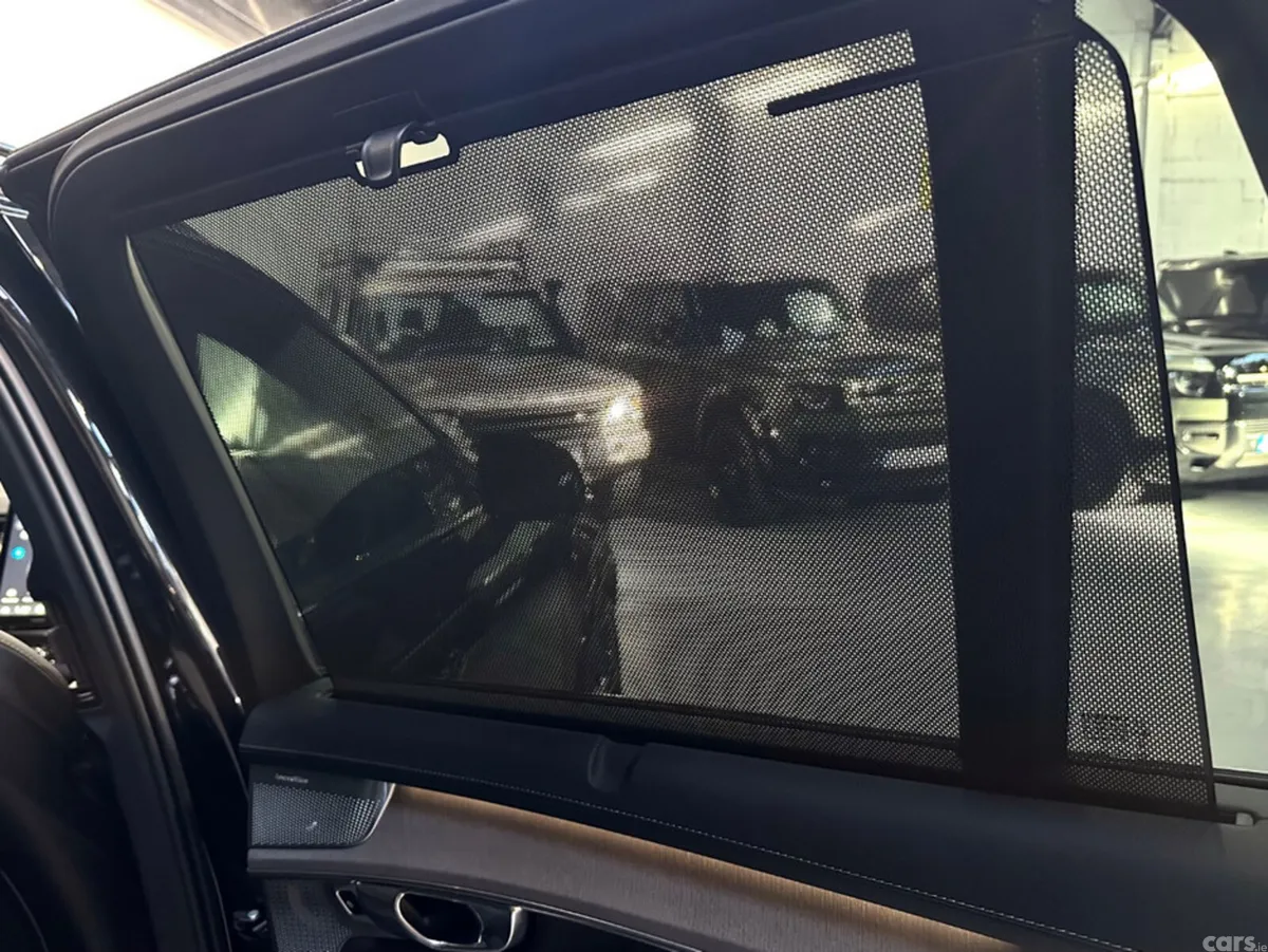Volvo XC90 SUV, Petrol Plug-in Hybrid, 2026, Black