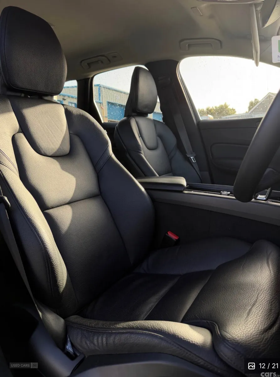 Volvo XC60 SUV, Diesel Hybrid, 2023, Grey