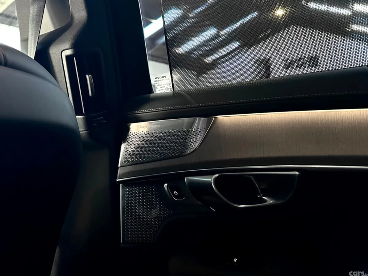 Volvo XC90 SUV, Petrol Plug-in Hybrid, 2026, Black