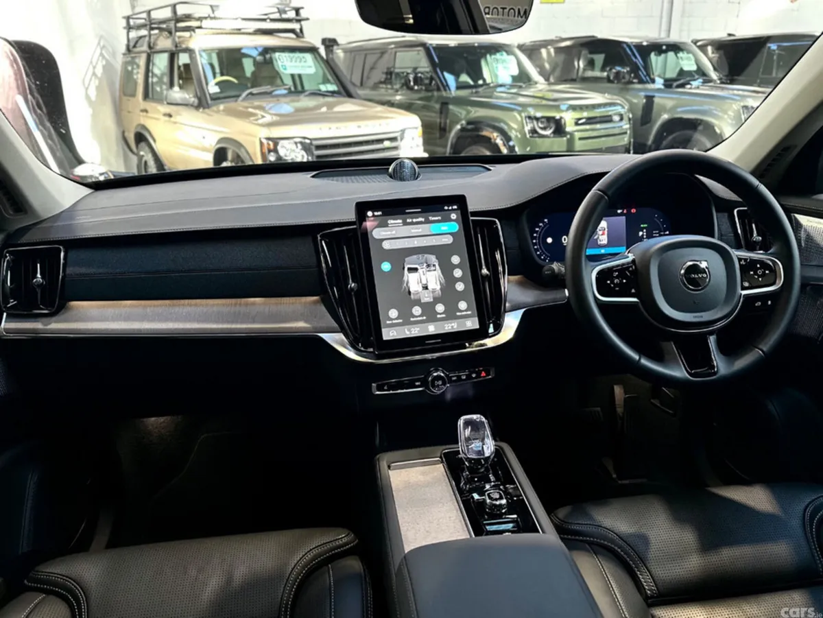 Volvo XC90 SUV, Petrol Plug-in Hybrid, 2026, Black