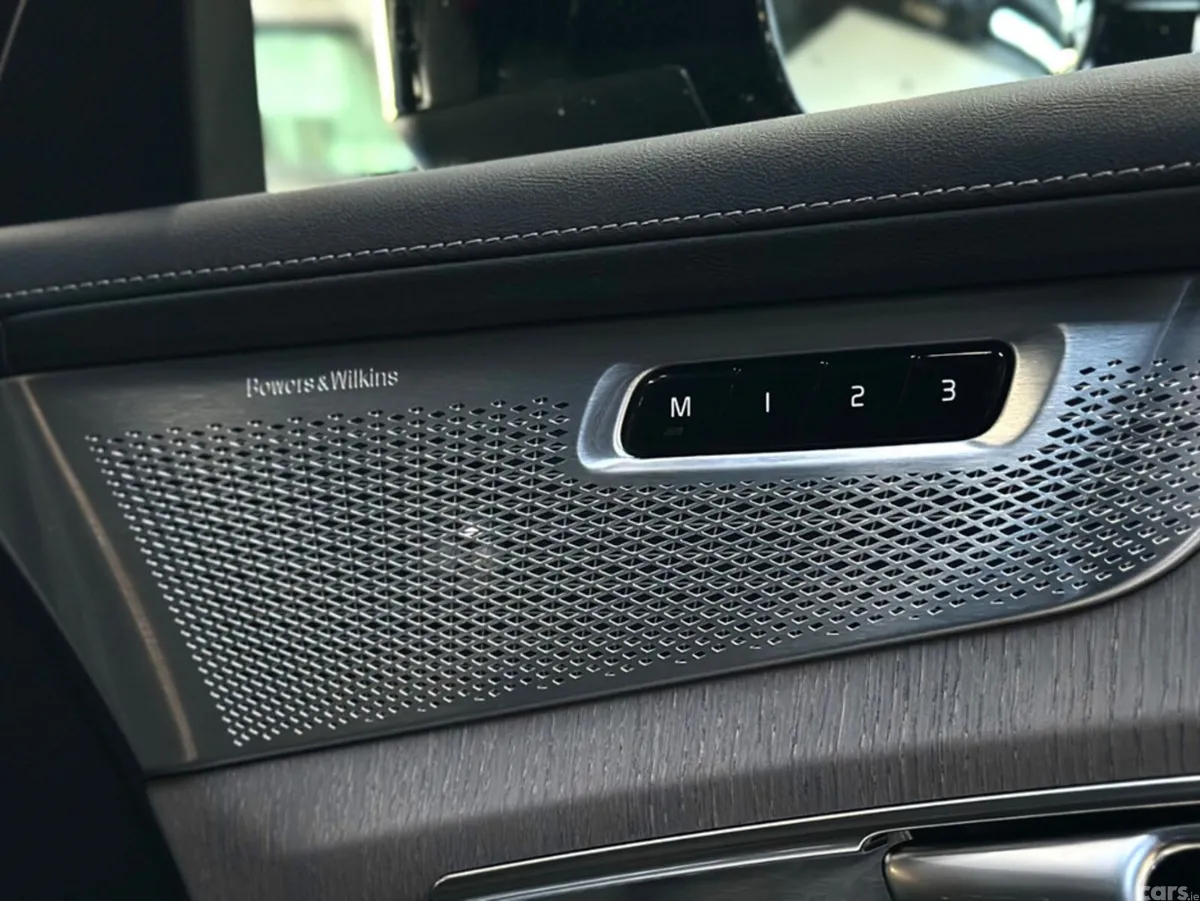 Volvo XC90 SUV, Petrol Plug-in Hybrid, 2026, Black