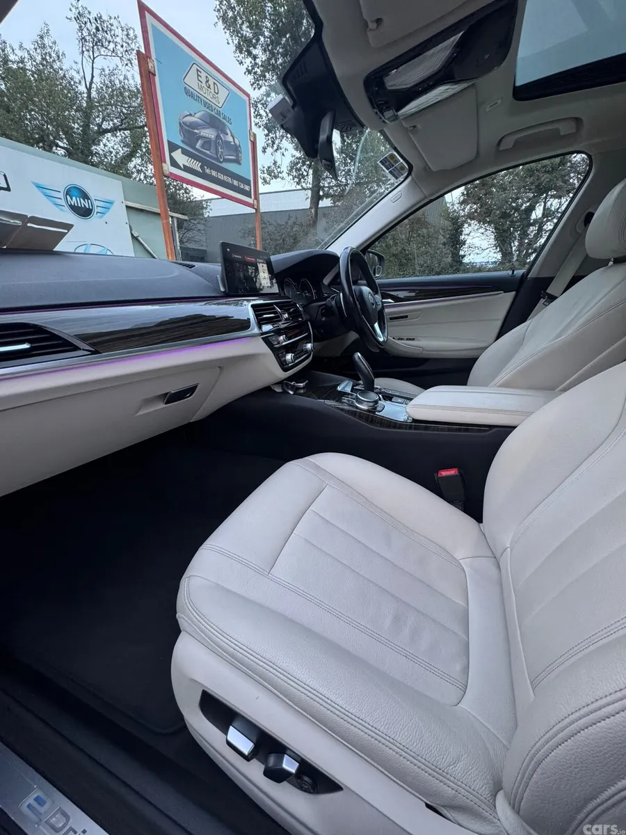 BMW 5-Series Saloon, Petrol Plug-in Hybrid, 2017, Blue