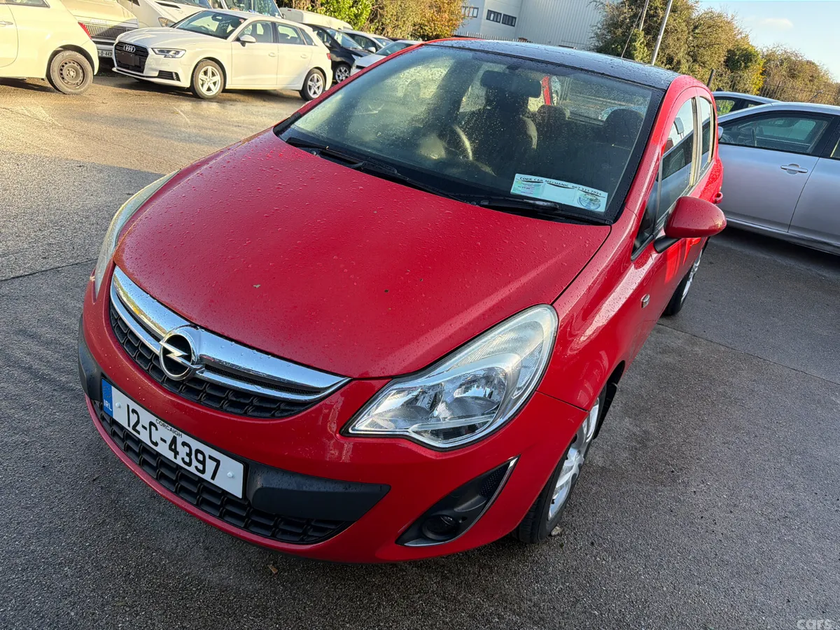 Opel Corsa Hatchback, Petrol, 2012, Red