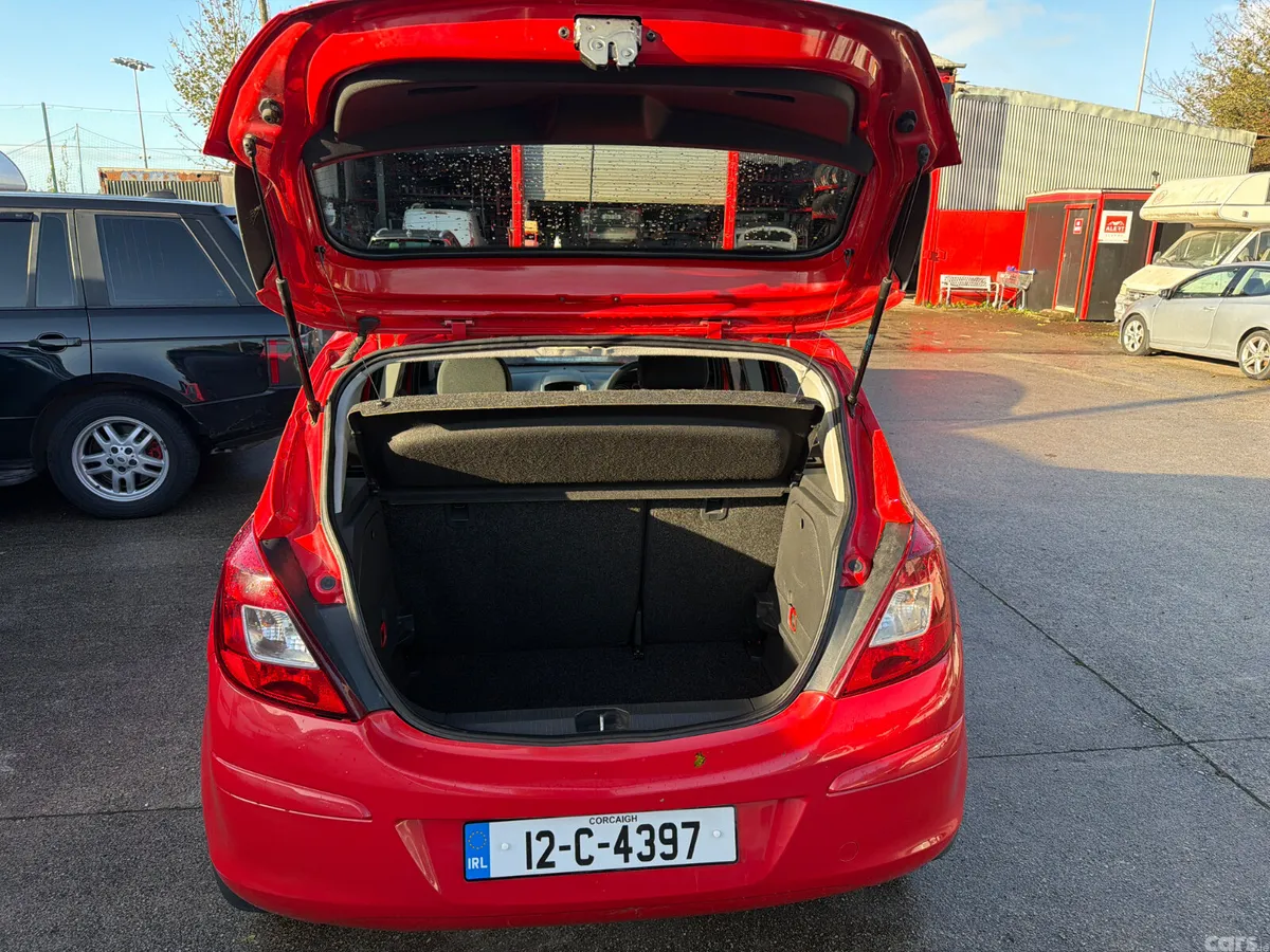 Opel Corsa Hatchback, Petrol, 2012, Red