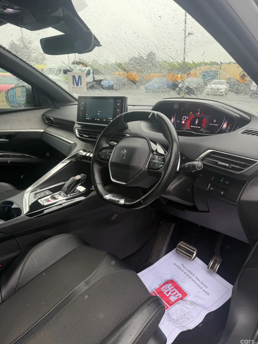 Peugeot 5008 SUV, Diesel, 2022, White