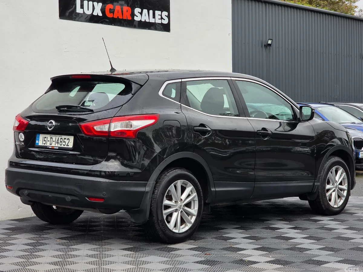 Nissan Qashqai SUV, Petrol, 2015, Black
