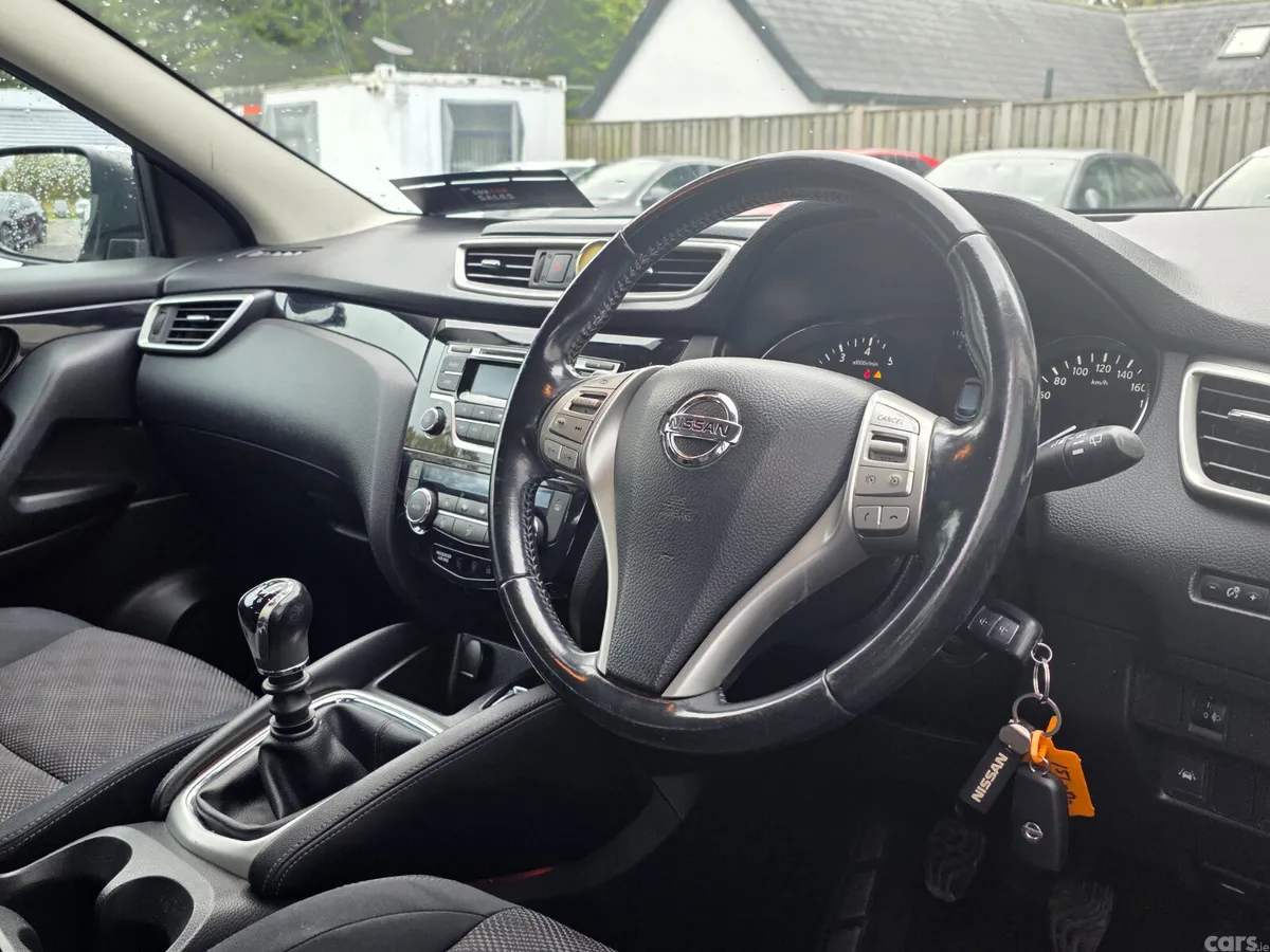 Nissan Qashqai SUV, Petrol, 2015, Black