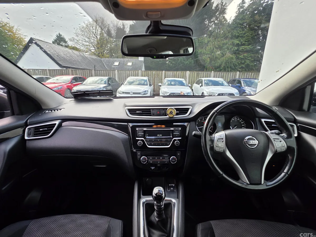 Nissan Qashqai SUV, Petrol, 2015, Black