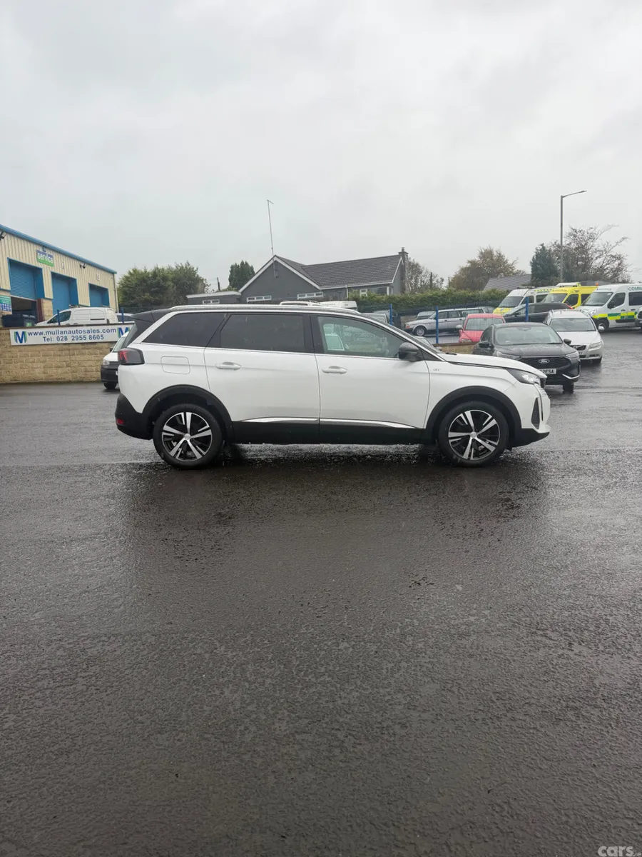 Peugeot 5008 SUV, Diesel, 2022, White