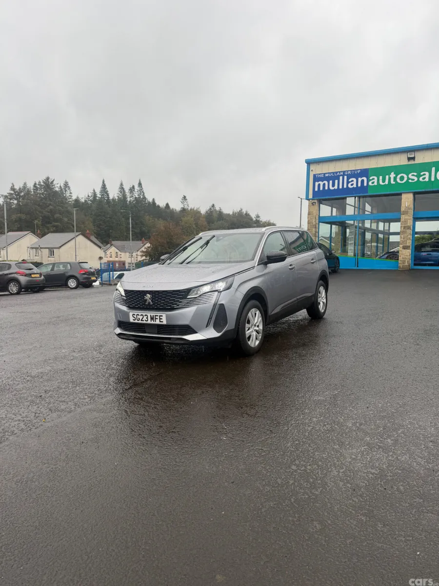 Peugeot 5008 SUV, Diesel, 2023, Grey
