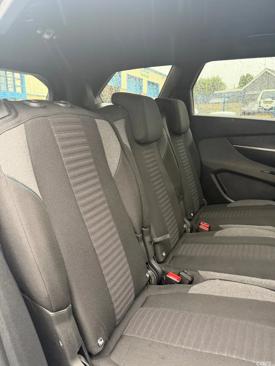 Peugeot 5008 SUV, Diesel, 2023, Grey