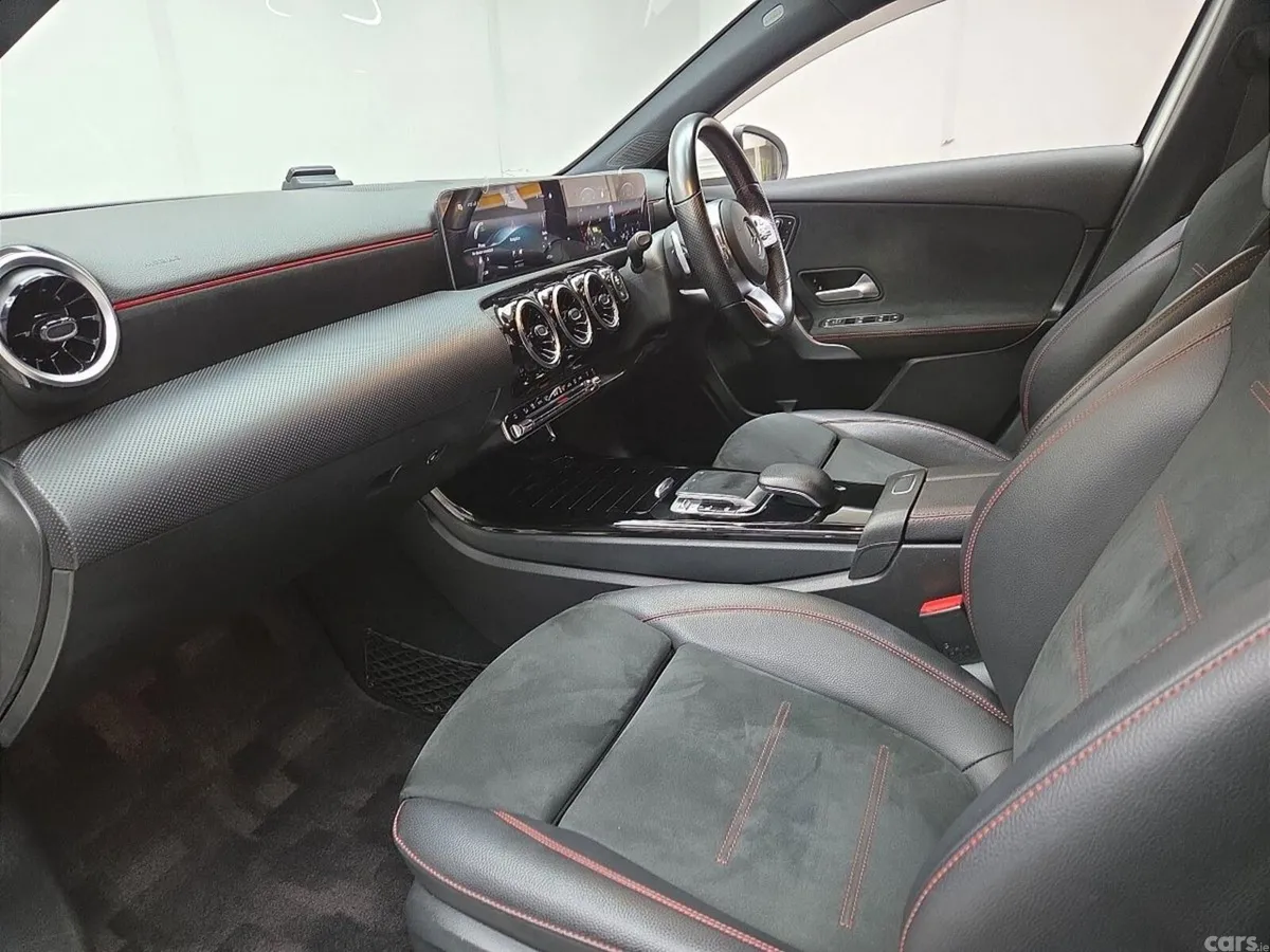Mercedes-Benz A-Class Hatchback, Petrol, 2019, White