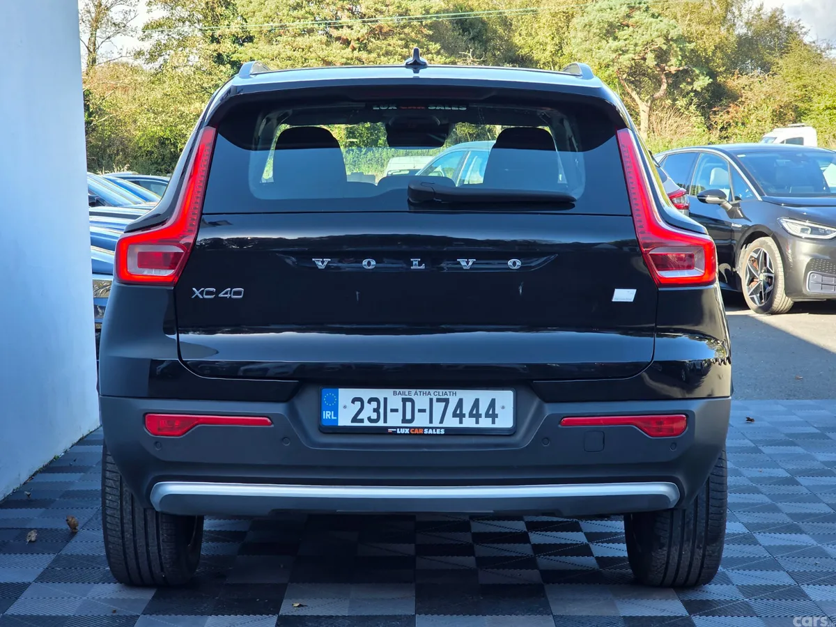 Volvo XC40 SUV, Petrol Plug-in Hybrid, 2023, Black