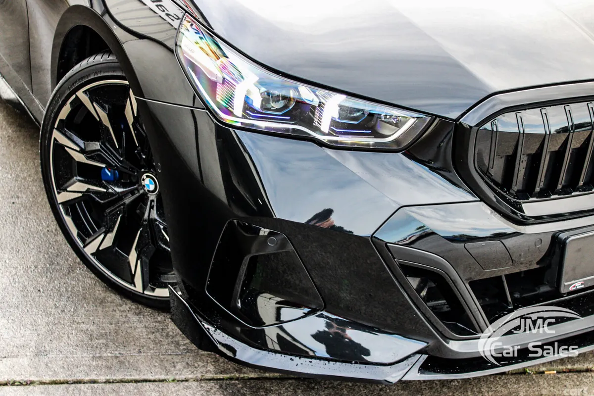 BMW 5-Series Estate, Petrol Plug-in Hybrid, 2025, Black