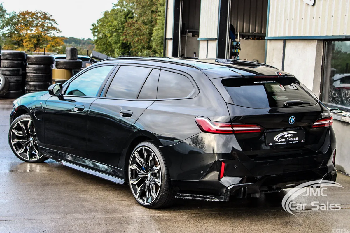 BMW 5-Series Estate, Petrol Plug-in Hybrid, 2025, Black