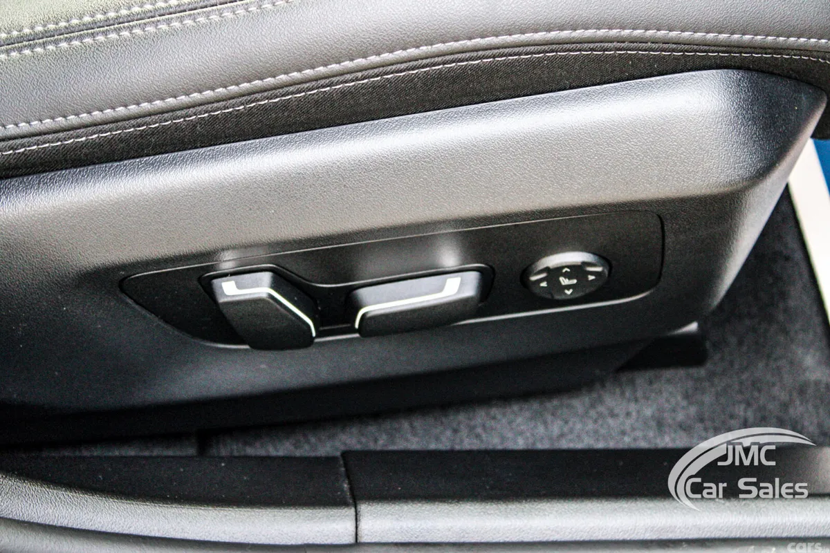 BMW 5-Series Estate, Petrol Plug-in Hybrid, 2025, Black