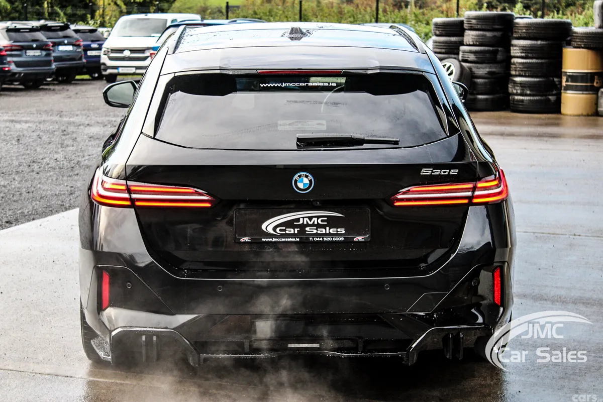 BMW 5-Series Estate, Petrol Plug-in Hybrid, 2025, Black