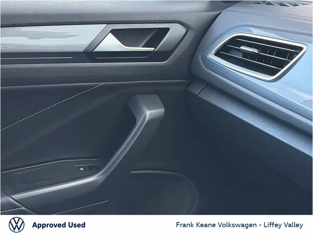 Volkswagen T-Roc SUV, Petrol, 2023, Blue