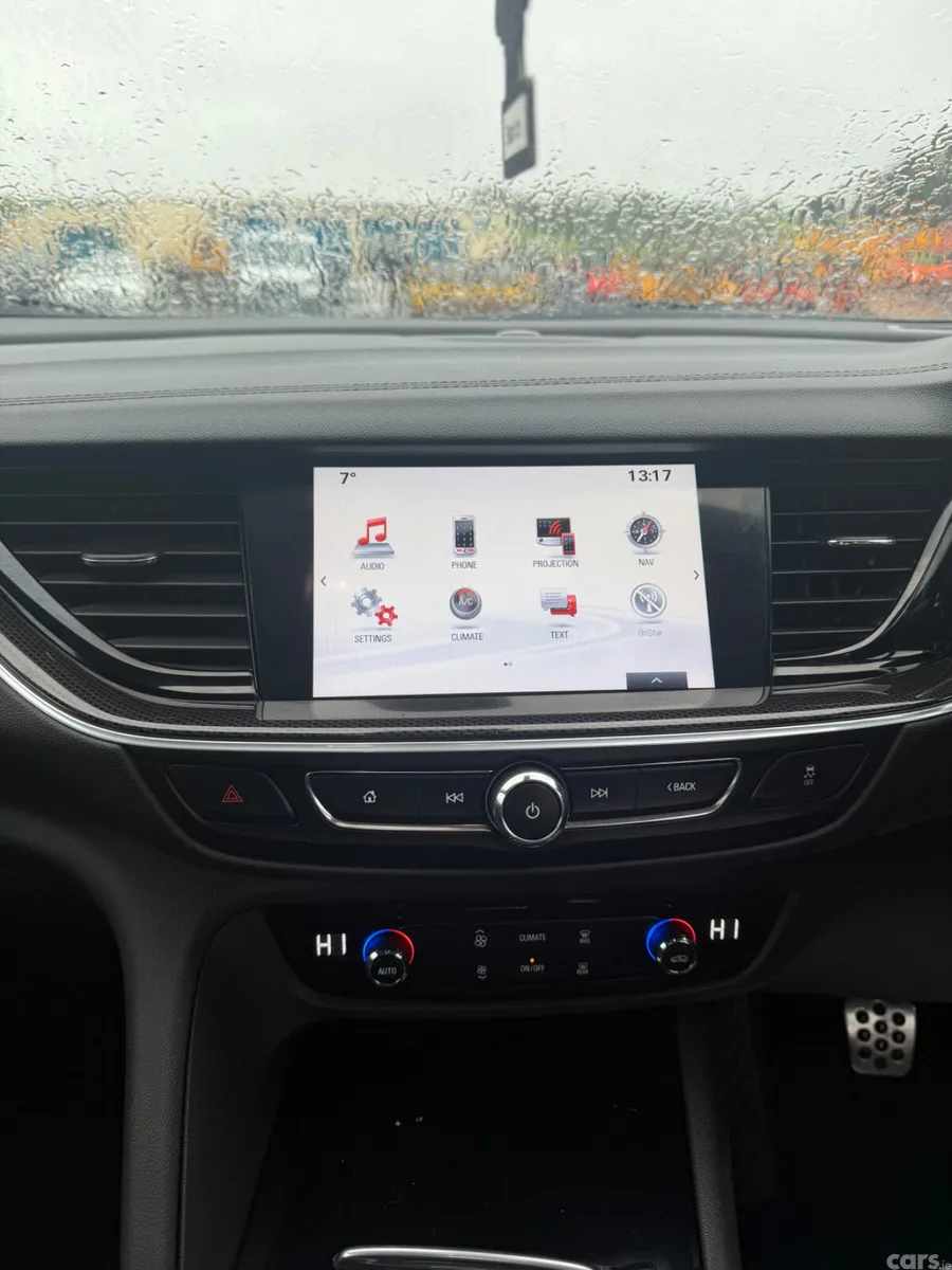 Vauxhall Insignia Hatchback, Diesel, 2017, Silver