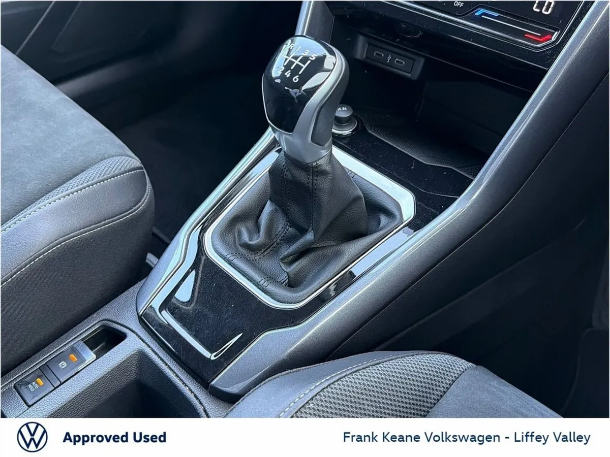 Volkswagen T-Roc STYLE 1.0 TSI 110HP *PURE WHITE*, Dublin
