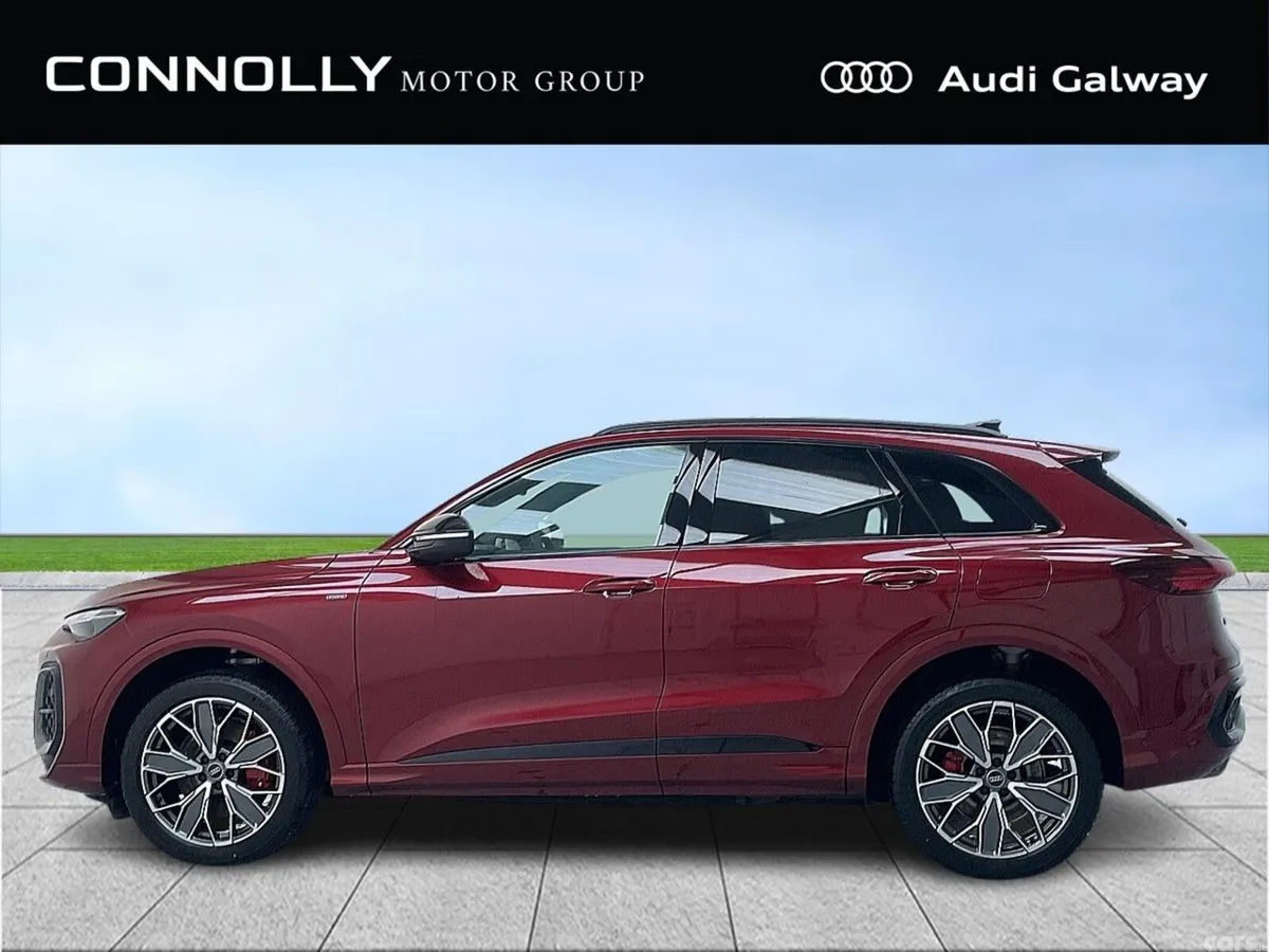 Audi Q5 SUV, Petrol Plug-in Hybrid, 2027, Red