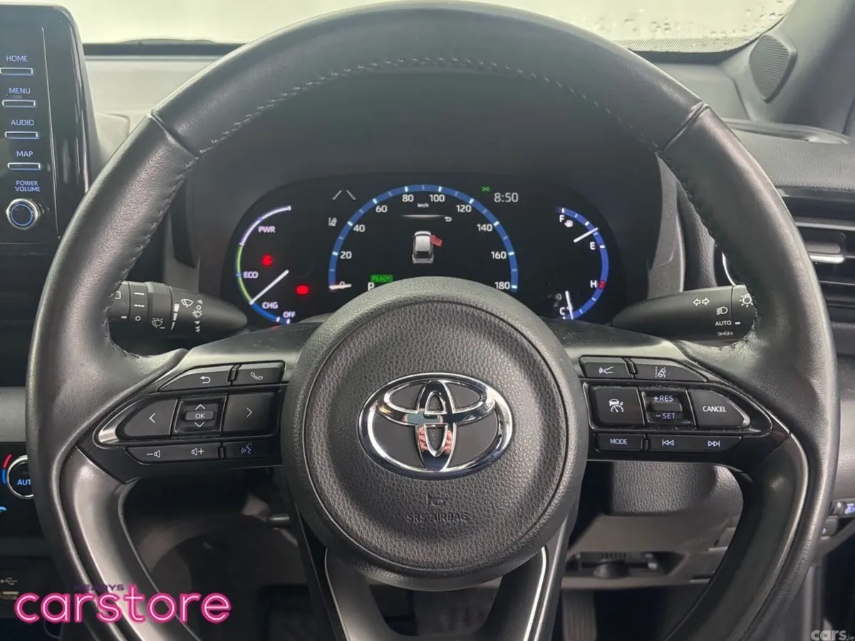 Toyota Yaris Cross SUV, Petrol Hybrid, 2021, Black