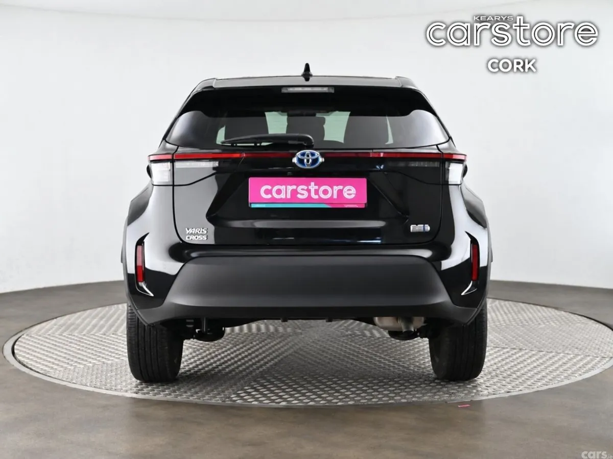 Toyota Yaris Cross SUV, Petrol Hybrid, 2021, Black