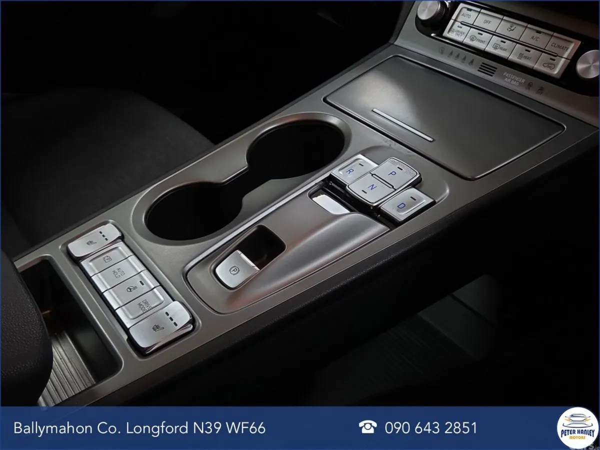 Hyundai KONA SUV, Electric, 2023, Grey