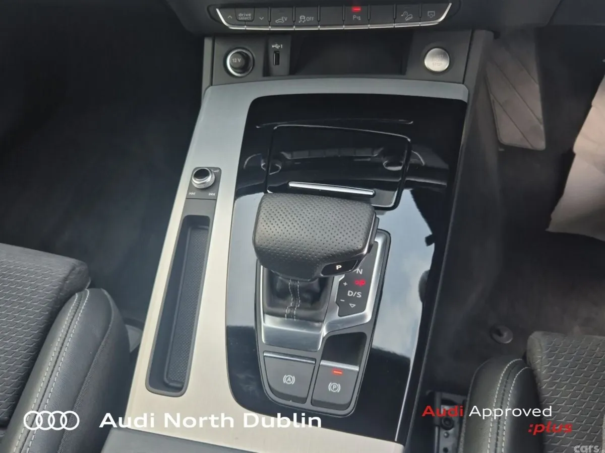 Audi Q5 SUV, Petrol Plug-in Hybrid, 2024, Silver