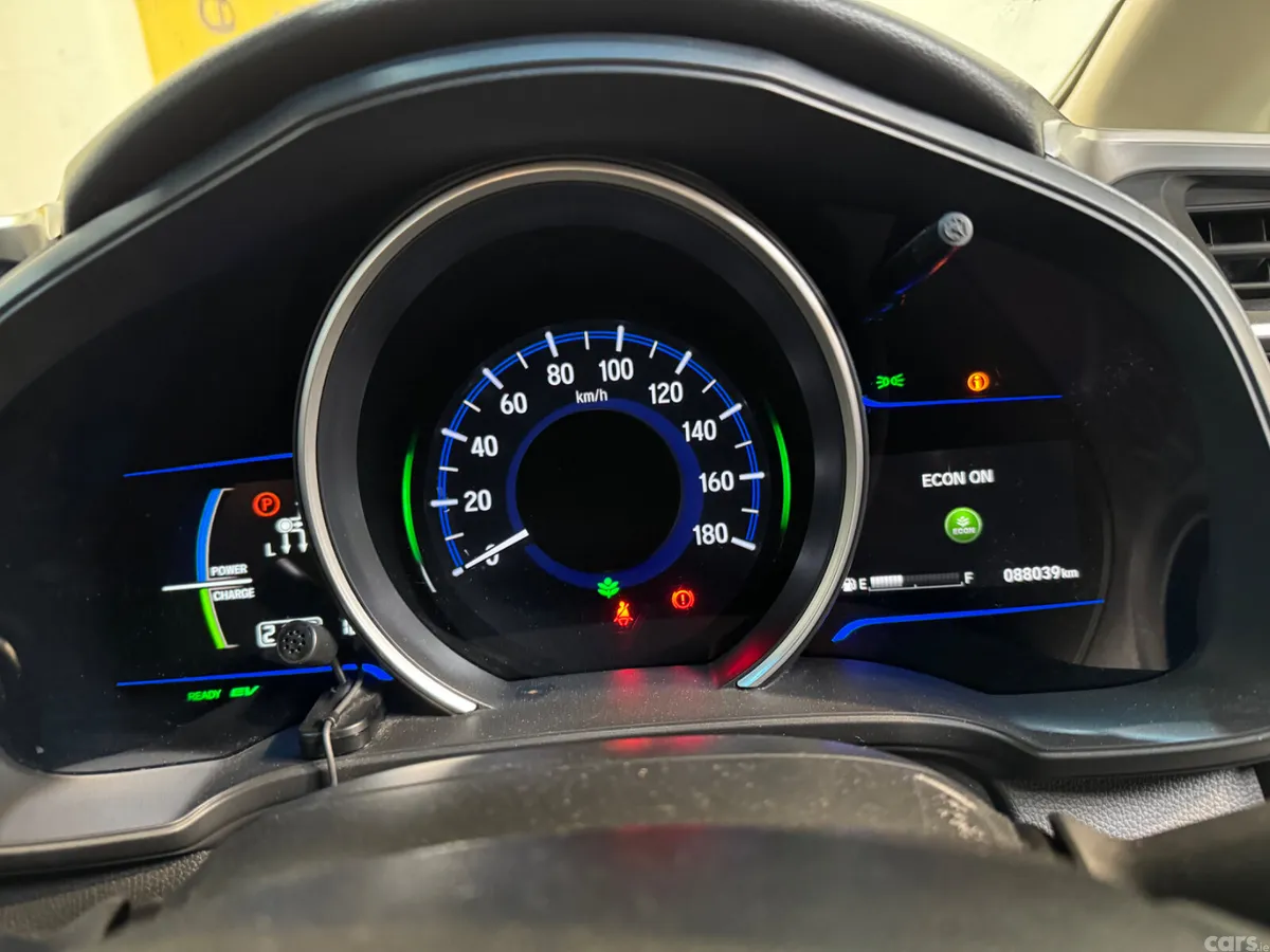 Honda Fit Hatchback, Petrol Hybrid, 2015, White