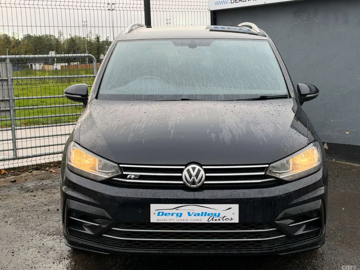 Volkswagen Touran MPV, Diesel, 2018, Black
