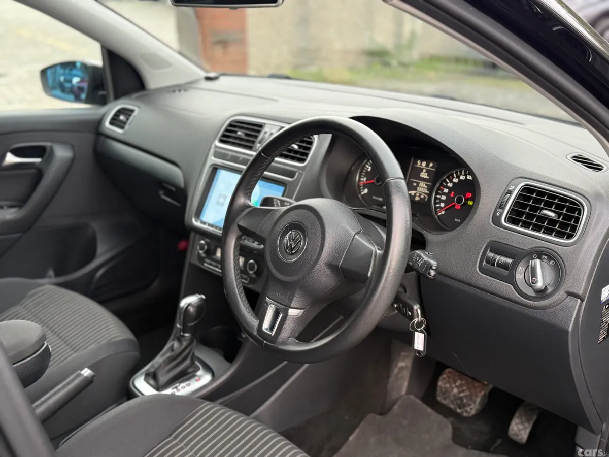 Volkswagen Polo Hatchback, Petrol, 2012, Black